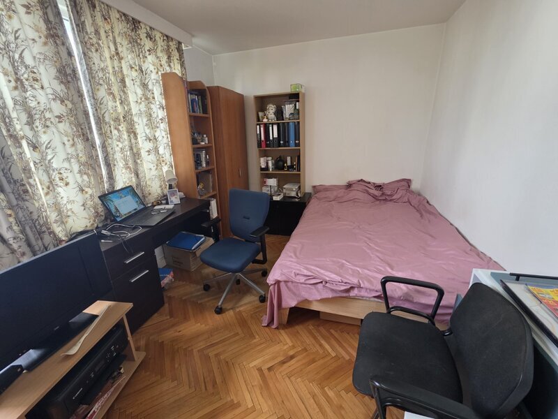 Dristor, 5 minute metrou, pe Complexului, 2 grupuri sanitare, farmacia Tei